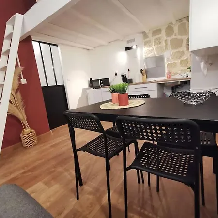 Centre - Au Coeur De L'ecusson Apartment